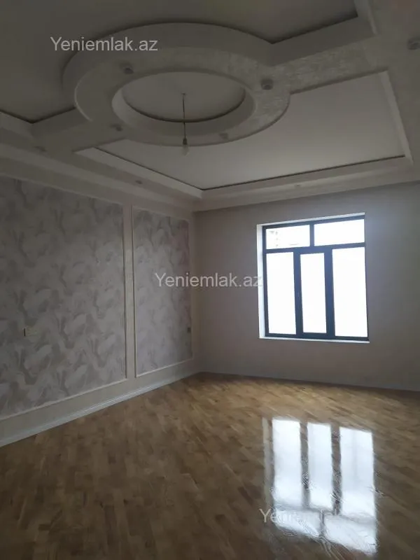 Satılır 5 otaqlı həyət evi 330 m²