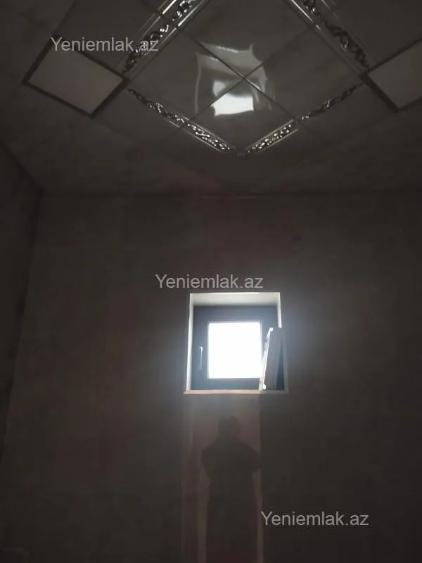 Satılır 5 otaqlı həyət evi 330 m²