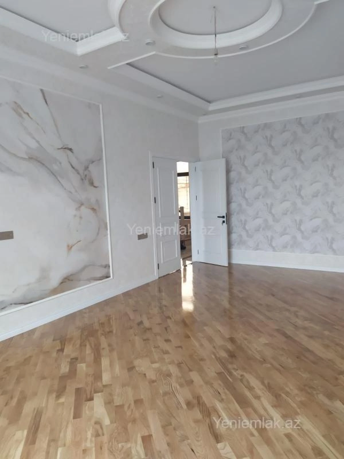 Satılır 5 otaqlı həyət evi 330 m²