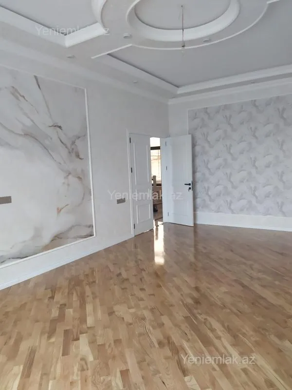 Satılır 5 otaqlı həyət evi 330 m²