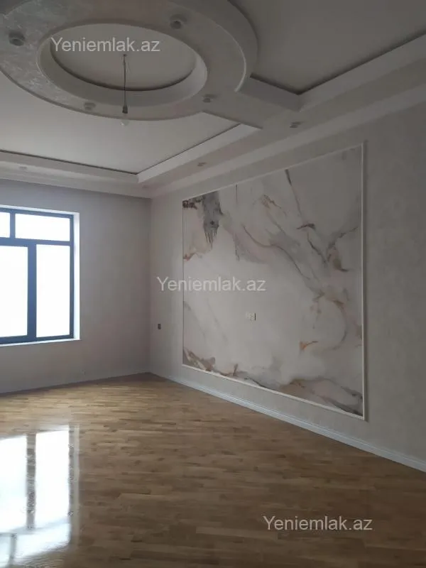 Satılır 5 otaqlı həyət evi 330 m²