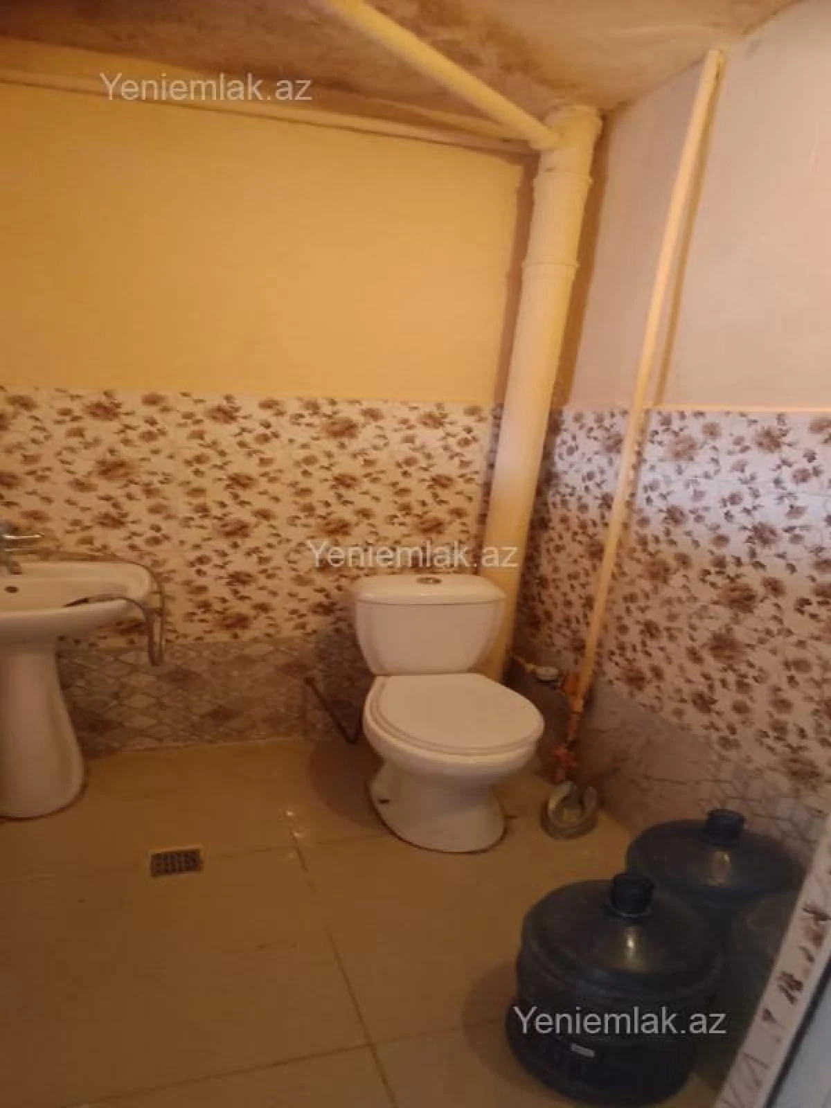 Satılır 1 otaqlı köhnə tikili 32 m²