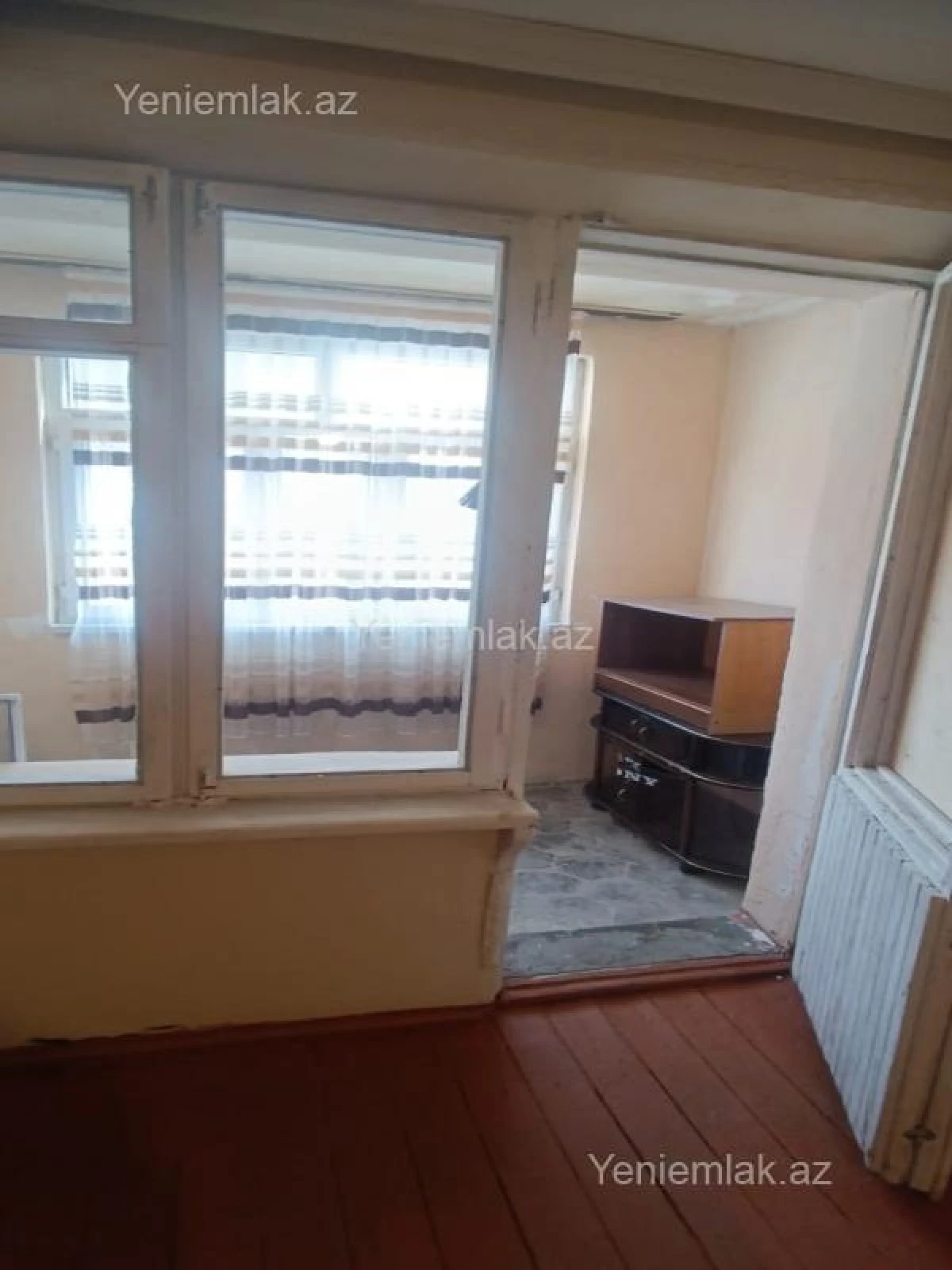 Satılır 1 otaqlı köhnə tikili 32 m²