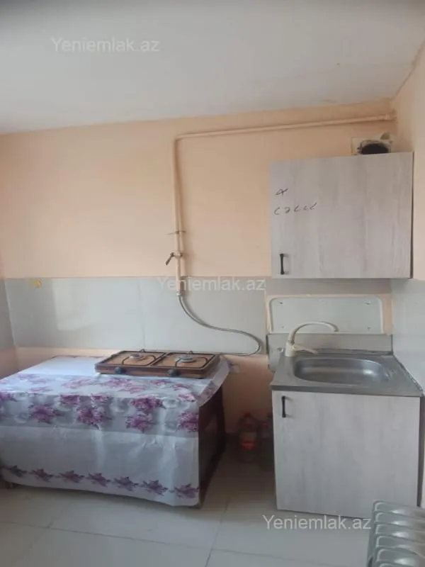 Satılır 1 otaqlı köhnə tikili 32 m²