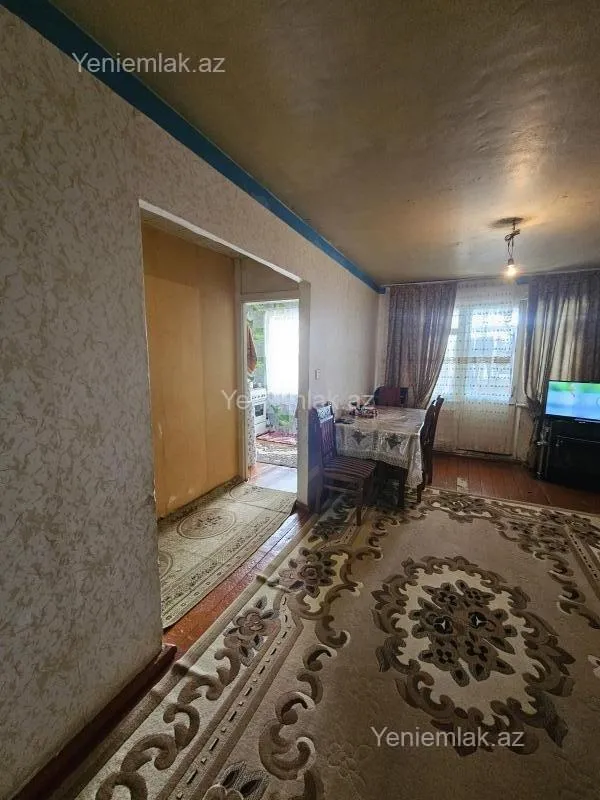 Satılır 2 otaqlı köhnə tikili 47 m²