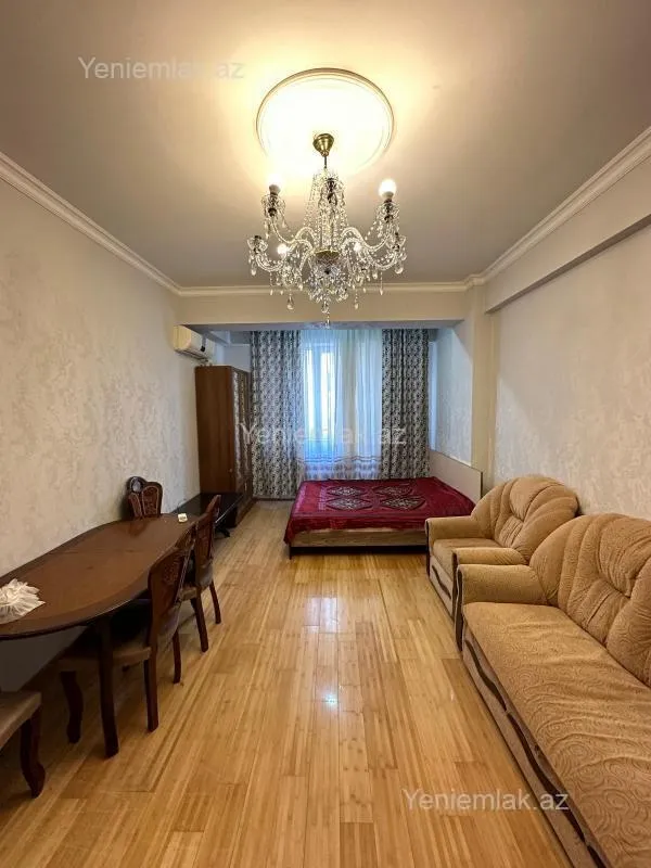 Satılır 1 otaqlı yeni tikili 42 m²