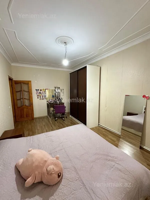 Satılır 5 otaqlı köhnə tikili 110 m²