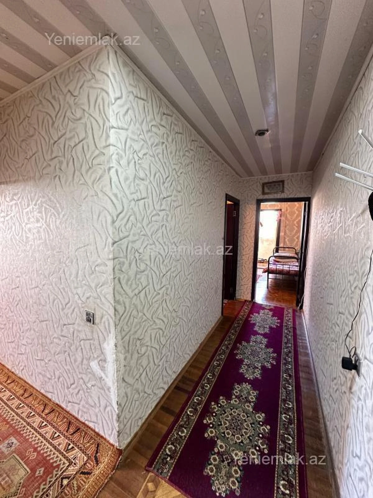 Satılır 2 otaqlı köhnə tikili 55 m²