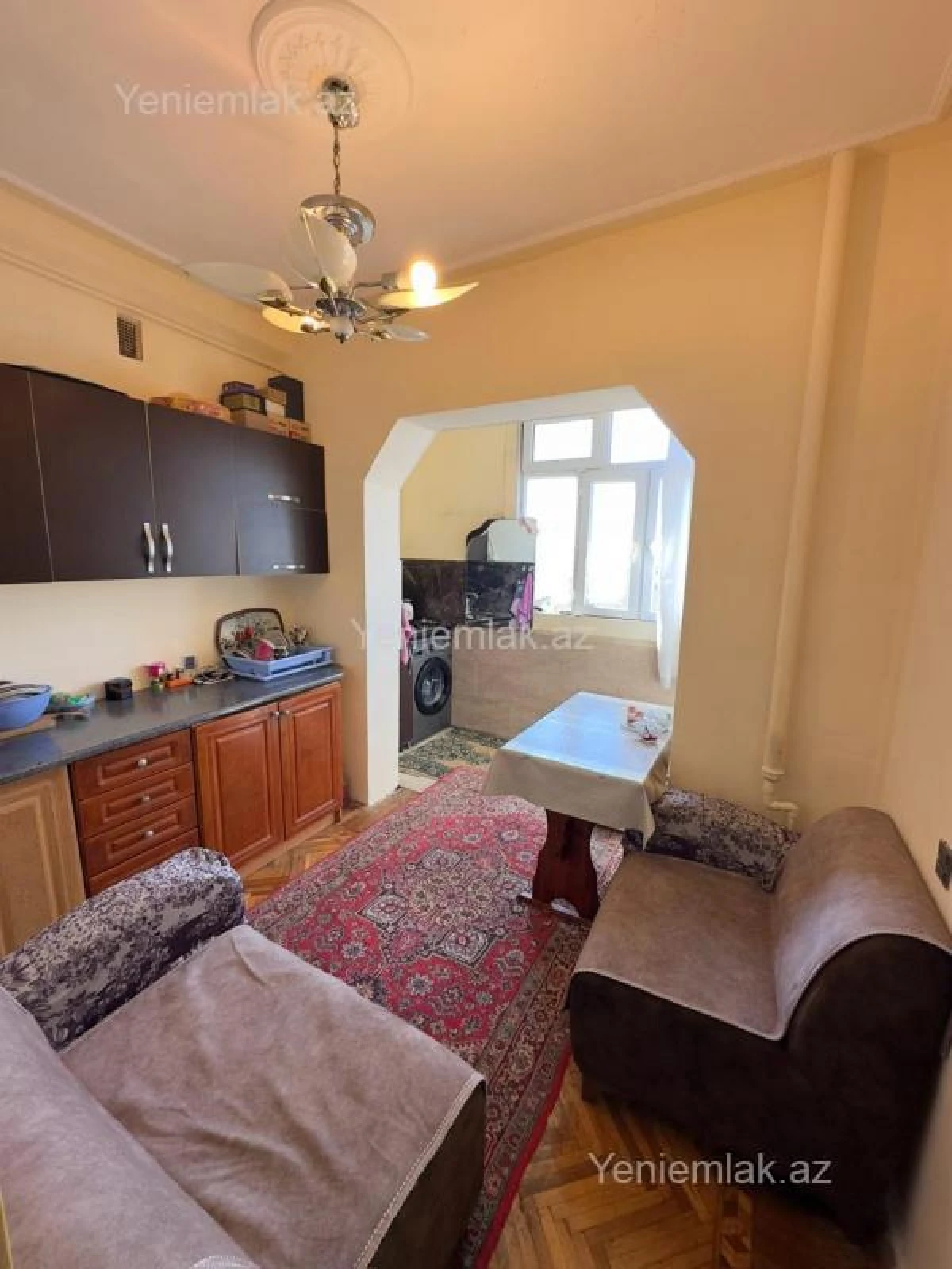 Satılır 2 otaqlı köhnə tikili 55 m²