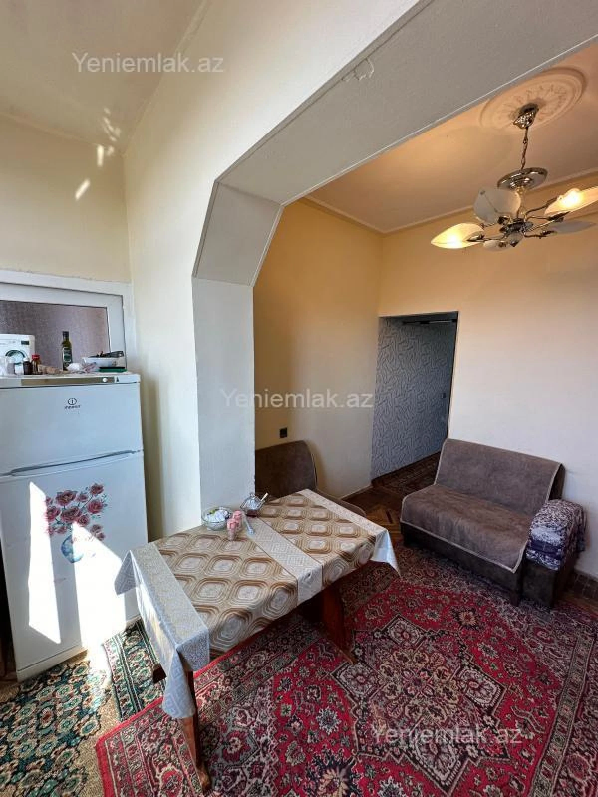 Satılır 2 otaqlı köhnə tikili 55 m²