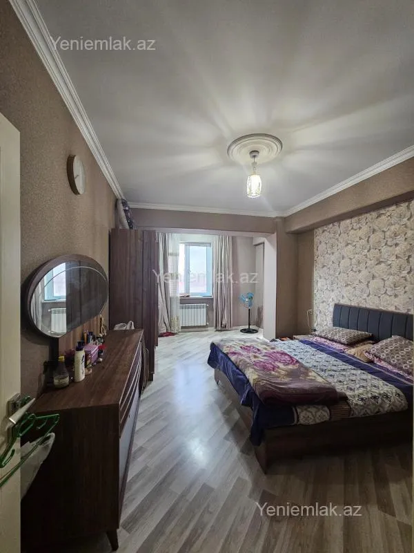 Satılır 3 otaqlı yeni tikili 98 m²