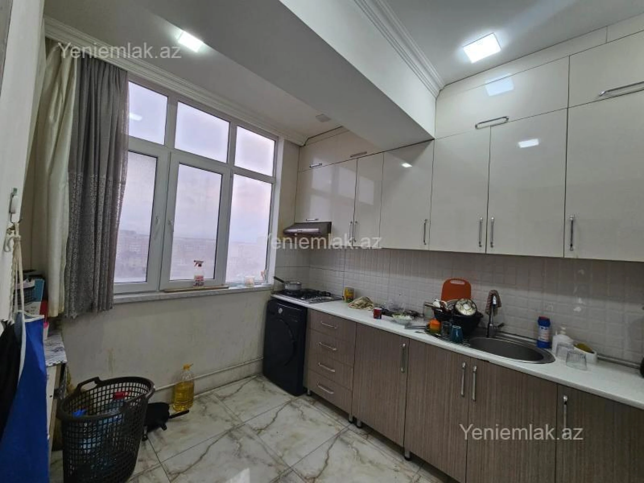 Satılır 3 otaqlı yeni tikili 98 m²