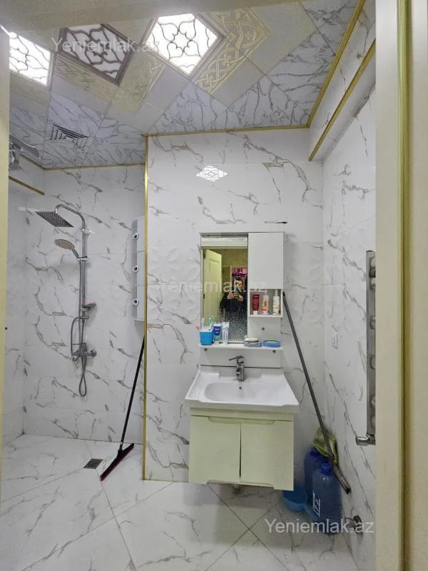 Satılır 3 otaqlı yeni tikili 98 m²