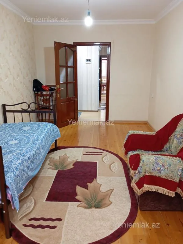 Satılır 3 otaqlı köhnə tikili 72 m²