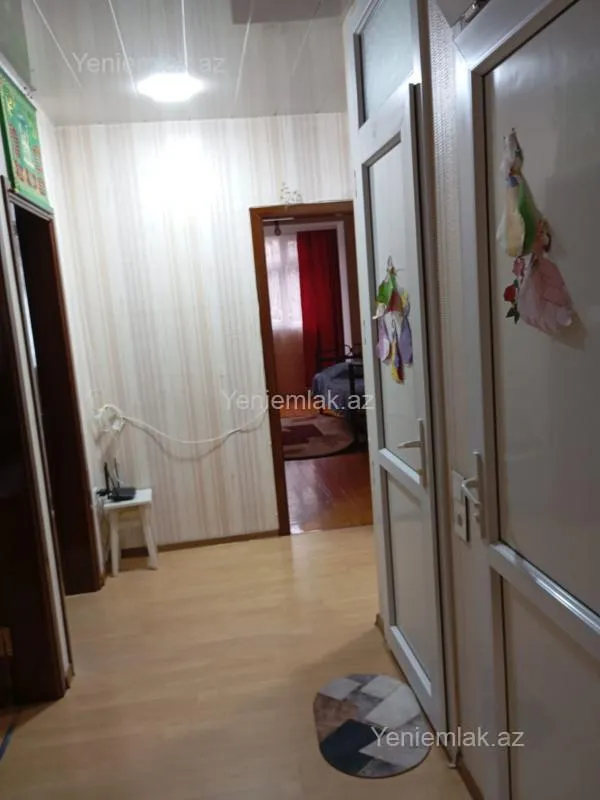 Satılır 3 otaqlı köhnə tikili 72 m²