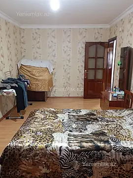 Satılır 3 otaqlı köhnə tikili 72 m²