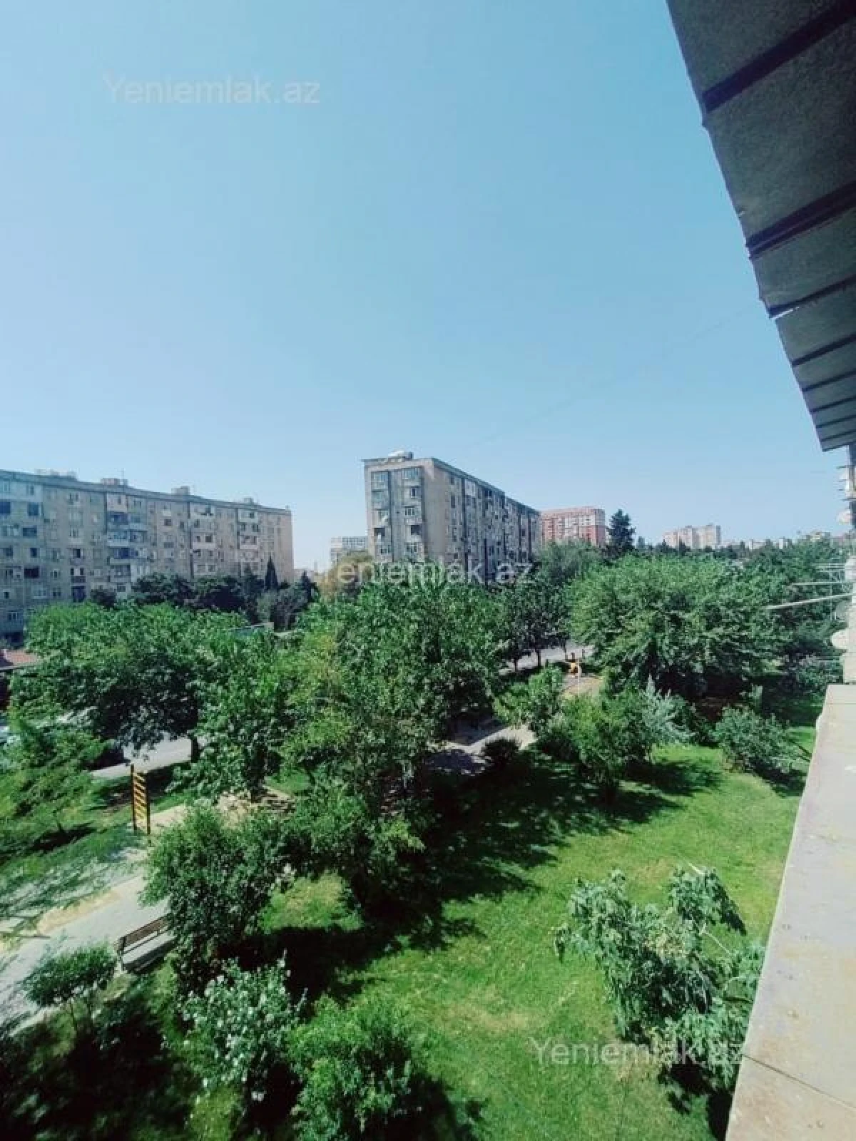 Satılır 2 otaqlı köhnə tikili 60 m²