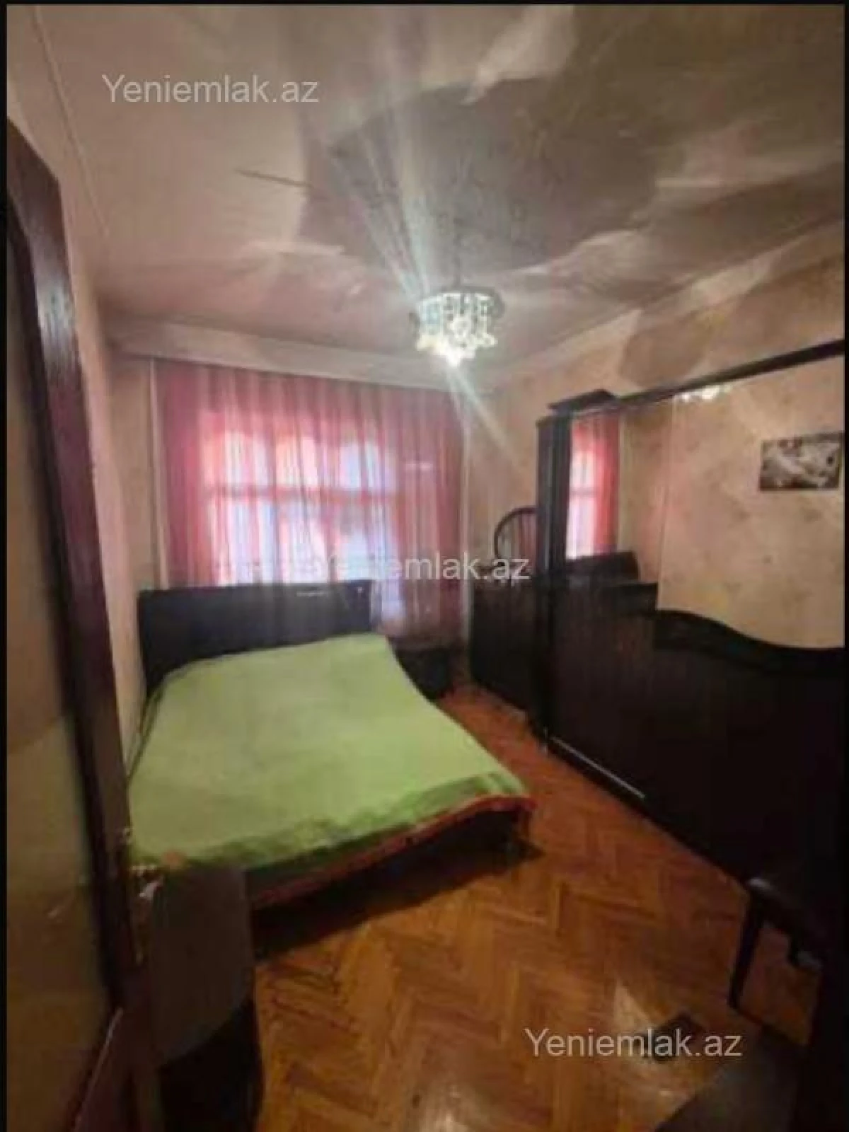 Satılır 2 otaqlı köhnə tikili 60 m²