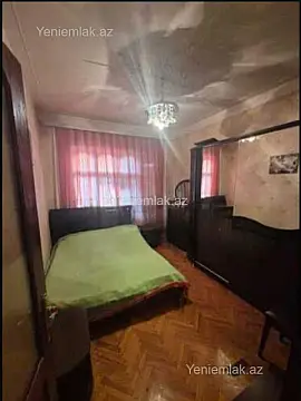 Satılır 2 otaqlı köhnə tikili 60 m²