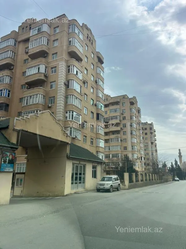 Satılır 3 otaqlı yeni tikili 86 m²