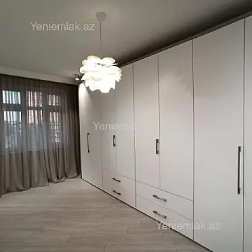 Satılır 2 otaqlı köhnə tikili 62 m²
