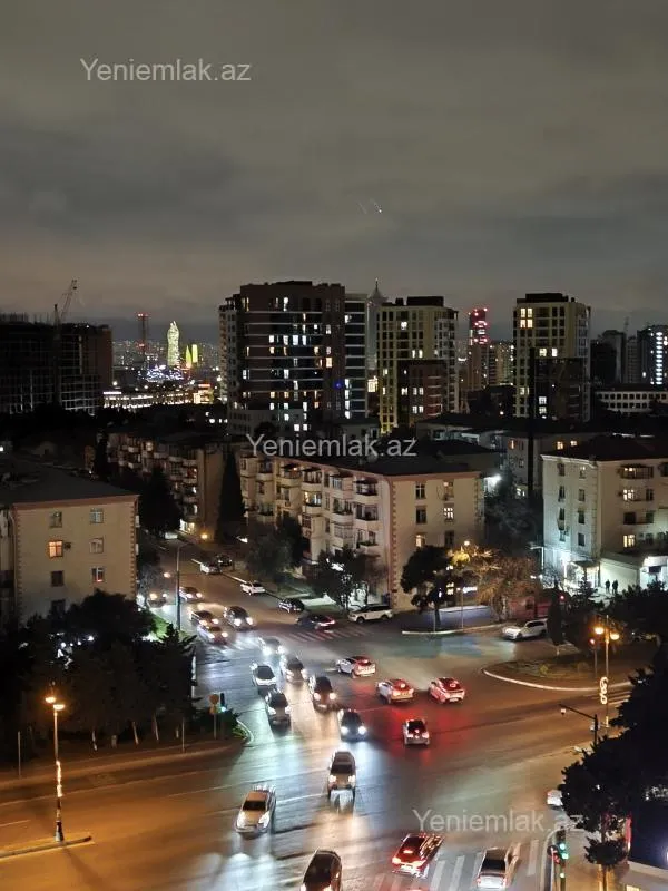 Satılır 2 otaqlı köhnə tikili 62 m²