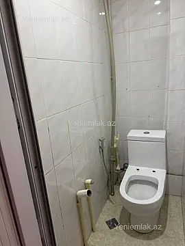 Satılır 3 otaqlı köhnə tikili 70 m²