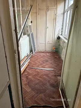 Satılır 3 otaqlı köhnə tikili 70 m²