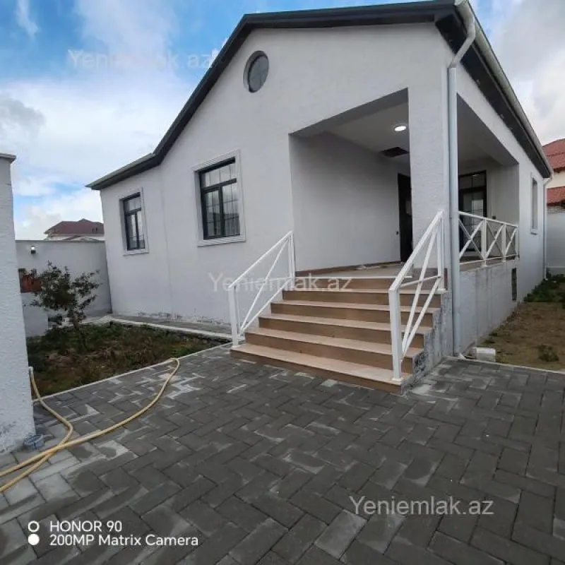 Satılır 4 otaqlı həyət evi 135 m²
