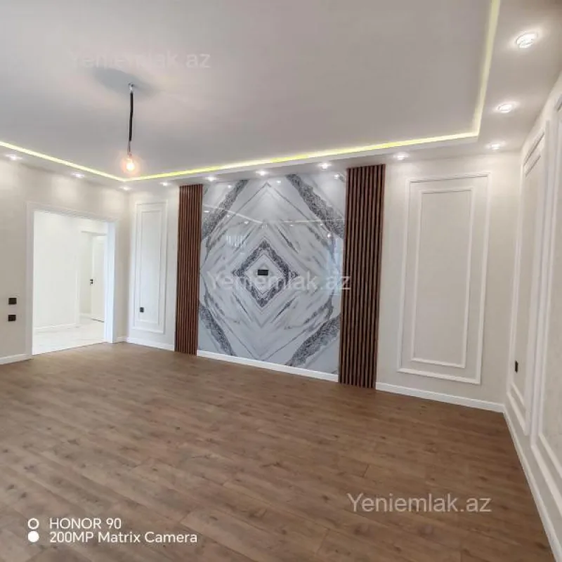 Satılır 4 otaqlı həyət evi 135 m²