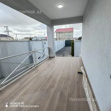 Satılır 4 otaqlı həyət evi 135 m²