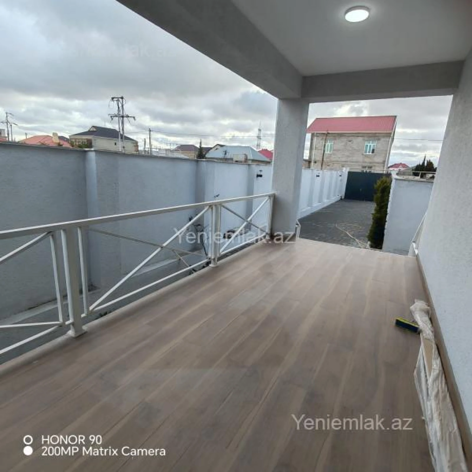 Satılır 4 otaqlı həyət evi 135 m²