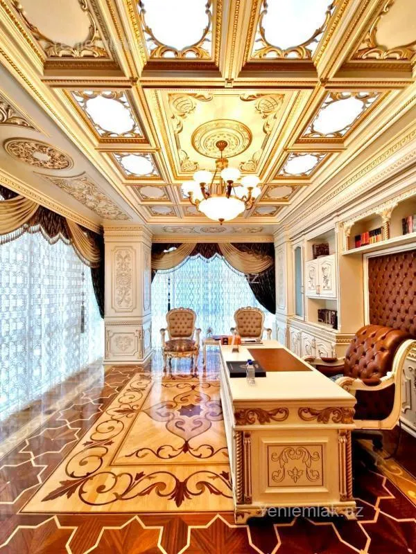 Satılır 4 otaqlı yeni tikili 250 m²