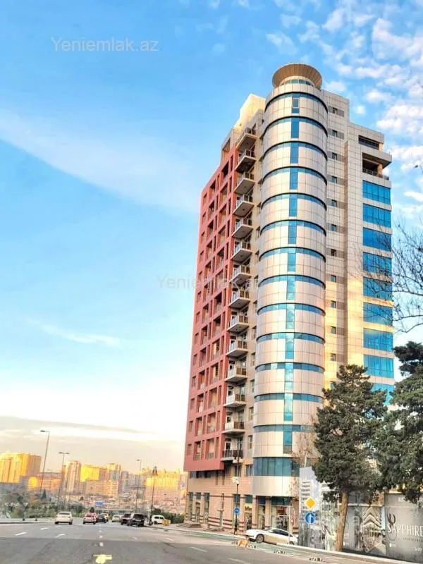 Satılır 4 otaqlı yeni tikili 250 m²