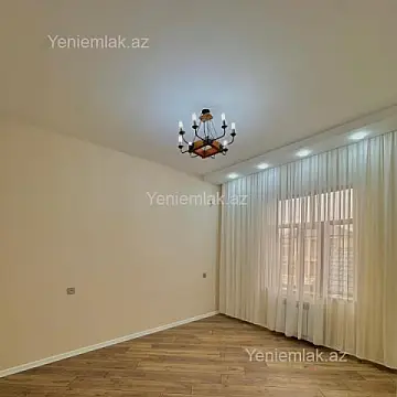 Satılır 5 otaqlı həyət evi 210 m²