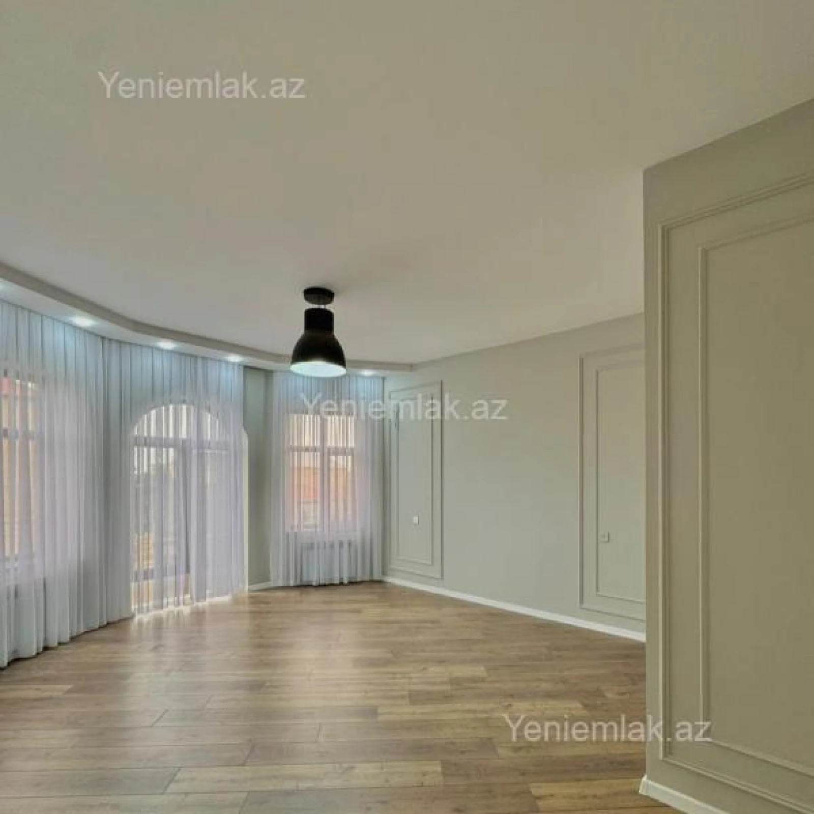 Satılır 5 otaqlı həyət evi 210 m²