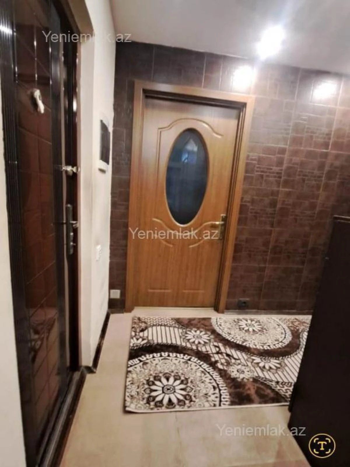 Satılır 2 otaqlı köhnə tikili 60 m²