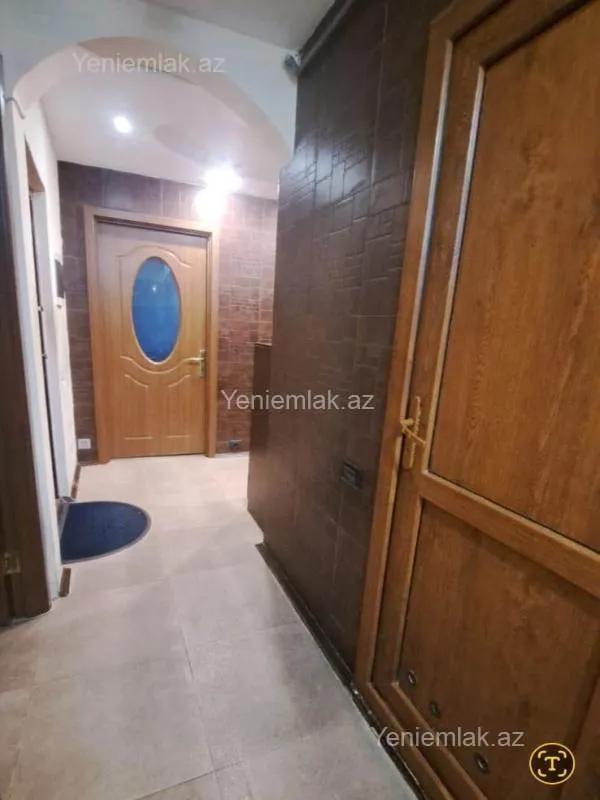 Satılır 2 otaqlı köhnə tikili 60 m²