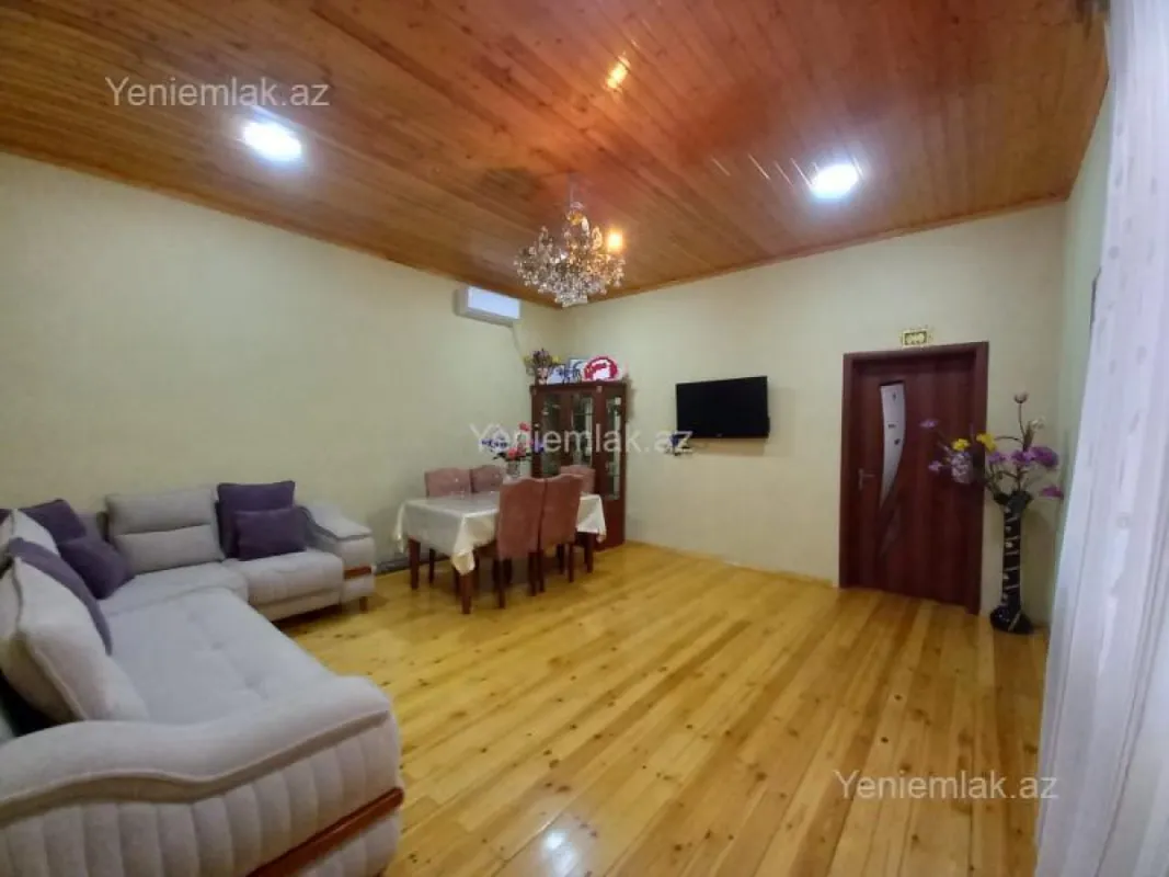 Satılır 3 otaqlı həyət evi 100 m²