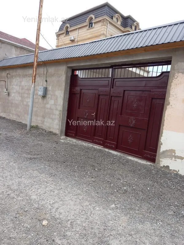 Satılır 3 otaqlı həyət evi 100 m²