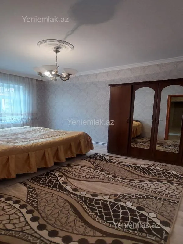 Satılır 3 otaqlı köhnə tikili 73 m²