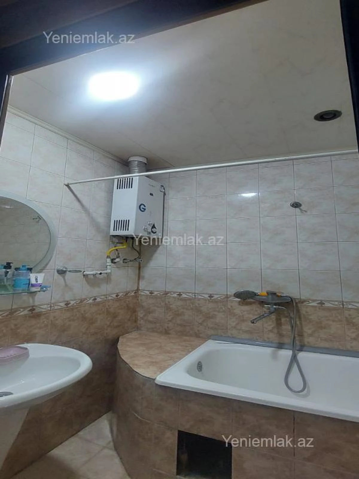 Satılır 3 otaqlı köhnə tikili 73 m²