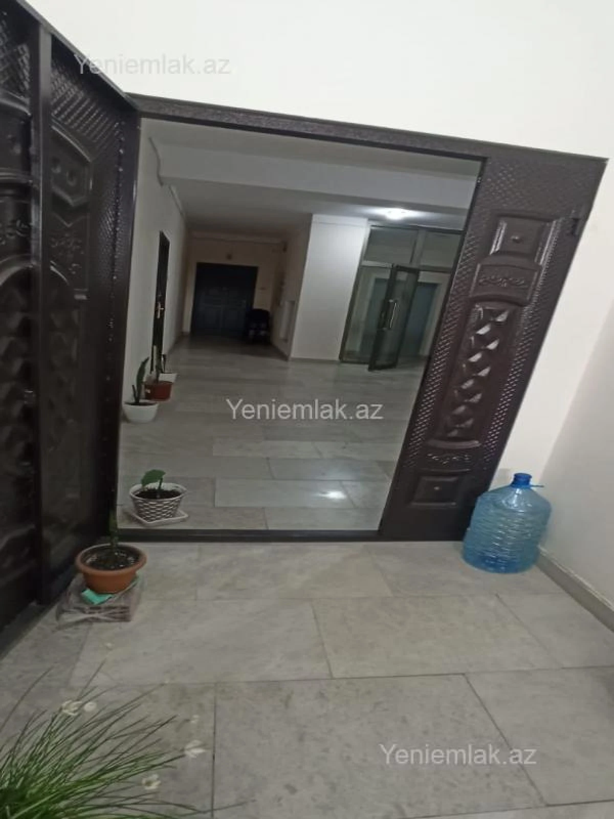Satılır 3 otaqlı yeni tikili 85 m²