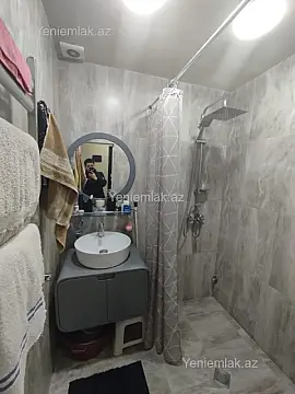 Satılır 2 otaqlı köhnə tikili 55 m²