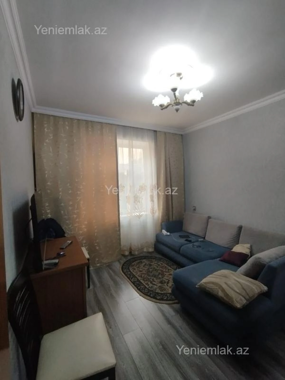 Satılır 2 otaqlı köhnə tikili 55 m²