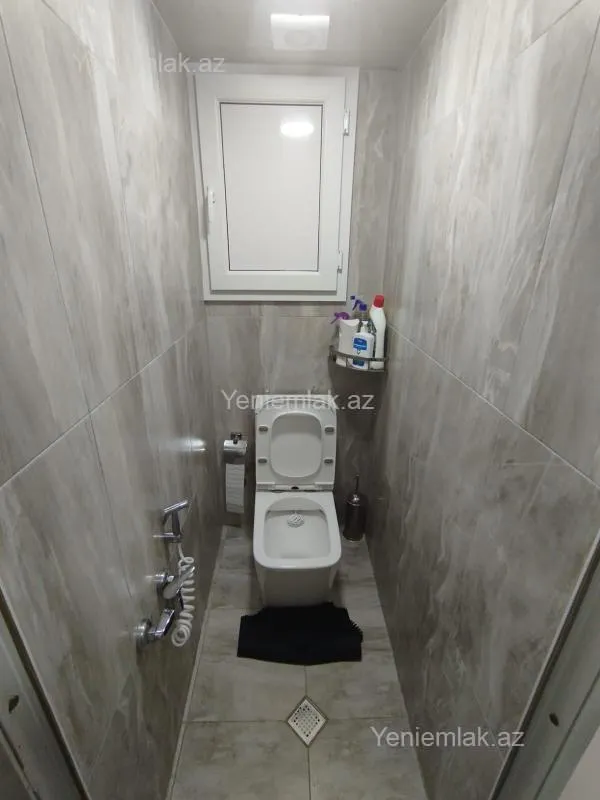 Satılır 2 otaqlı köhnə tikili 55 m²