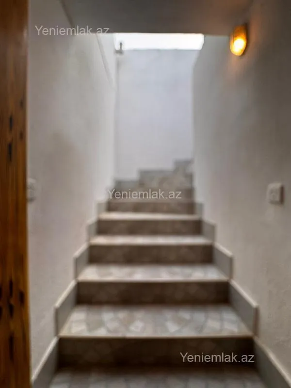 Satılır 3 otaqlı həyət evi 500 m²