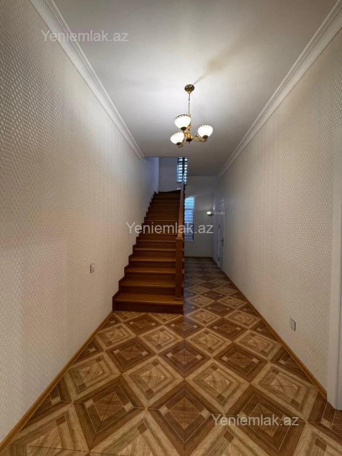 Satılır 3 otaqlı həyət evi 500 m²