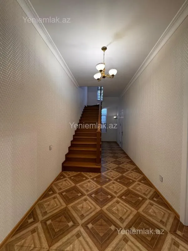 Satılır 3 otaqlı həyət evi 500 m²