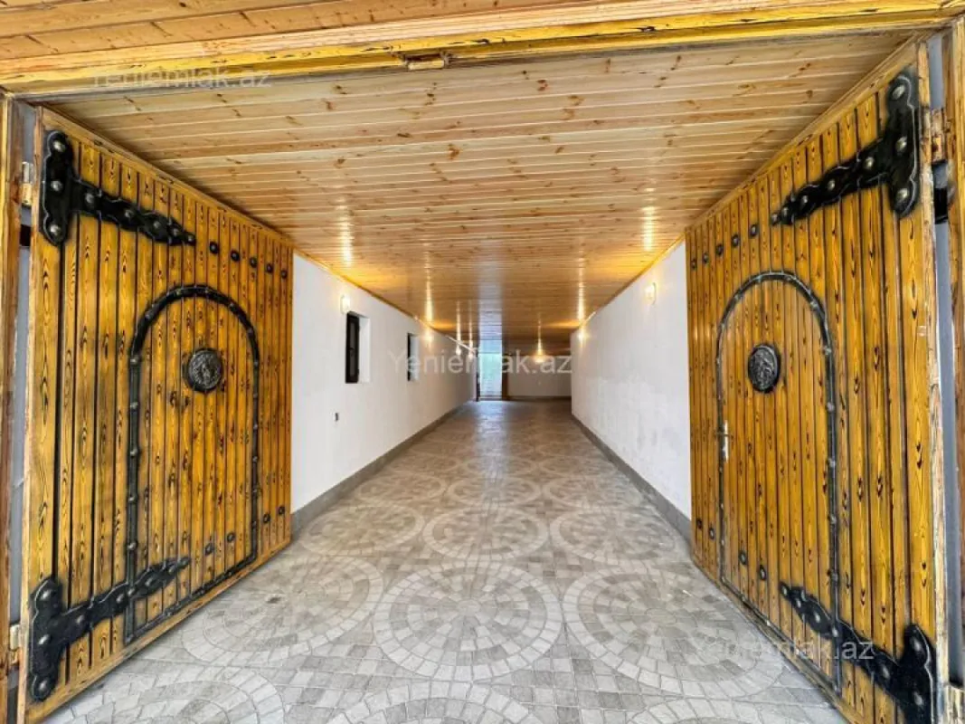 Satılır 3 otaqlı həyət evi 500 m²